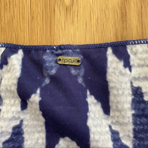 Rip Curl Bikini Bottom - Picture 4 of 4